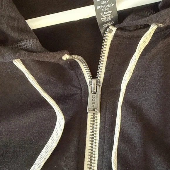 Vuori Coronado Charcoal Zip-Up Hoodie - Picture 6 of 11